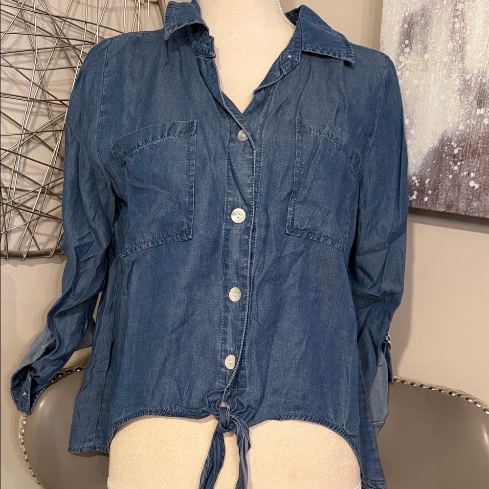 Women's Blue Button-FrontShirt - size large